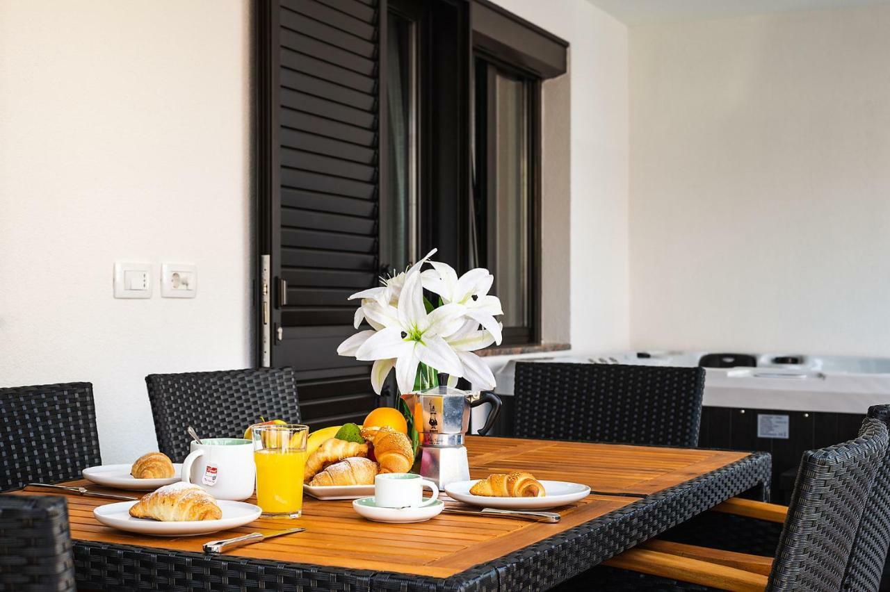 Apartment Auretta Novigrad Istria Exterior foto